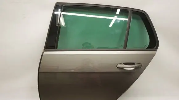 Volkswagen Golf VII Rear door 