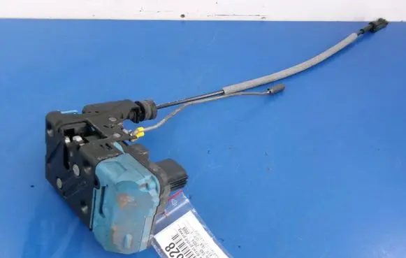 Volvo S60 Front door lock