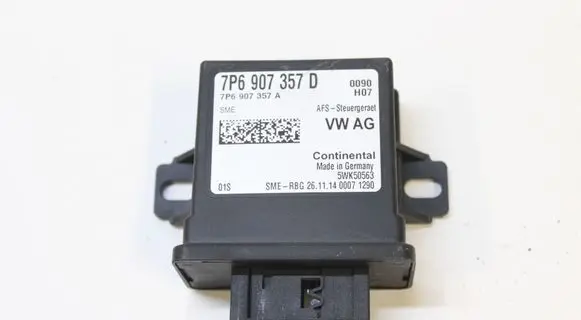 Volkswagen Golf VII Light module LCM 5739016 7P6907357D