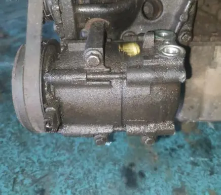 Ford Mondeo MK II Air conditioning (A/C) compressor (pump) F7LH19497BA
