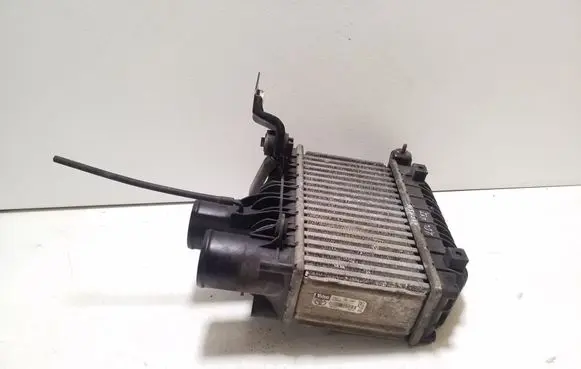 Toyota Avensis T250 Intercooler radiator 873067D