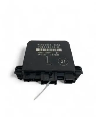 Mercedes-Benz C W203 Door control unit/module A2038206526