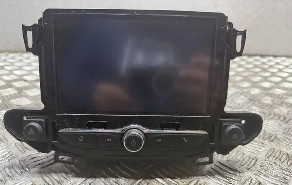Radio/GPS head unit trim