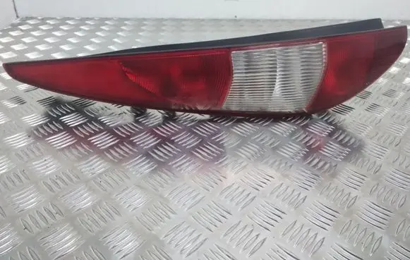 Ford Mondeo Mk III Rear/tail lights 1S7113405C