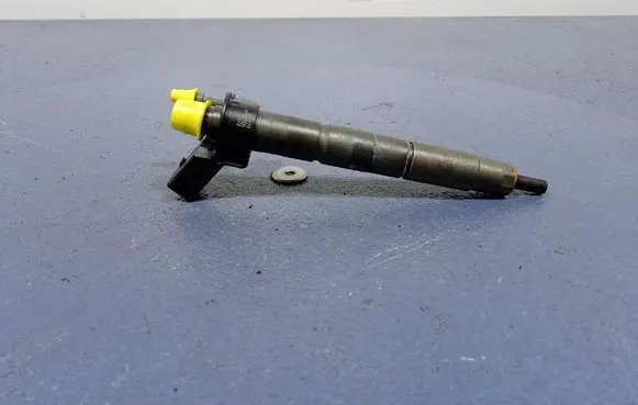 BMW X5 E53 Fuel injector 8571563