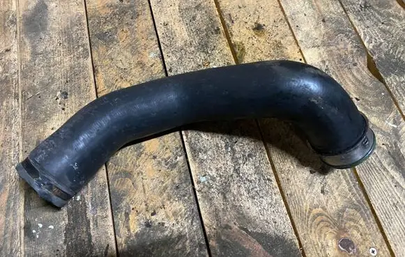 Mercedes-Benz ML W164 Intercooler hose/pipe A2515280582 2515280582