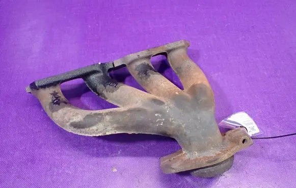 Renault Clio III Exhaust manifold