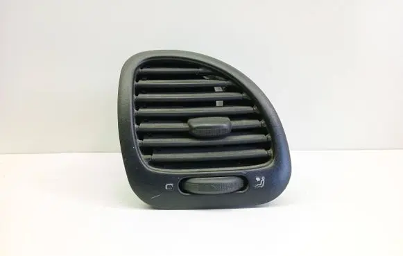 Volkswagen Sharan Dashboard side air vent grill/cover trim 7M1819704F 95VWA018B08AGW