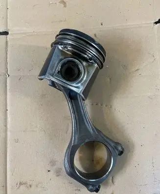 Fiat Ducato Piston with connecting rod 