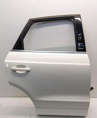 Audi Q3 8U Rear door 094714