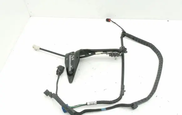 Chrysler Voyager Sliding door lower roller guide/hinge 