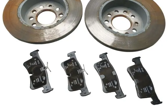 Volkswagen Multivan T7 Brake discs and calipers set 7T0615601
