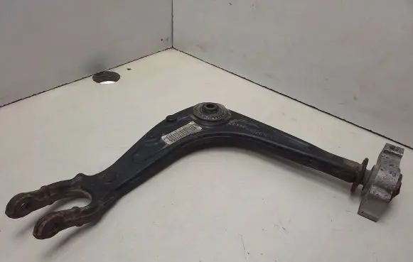 Peugeot 407 Front lower control arm/wishbone 065308205 7BAA010203100