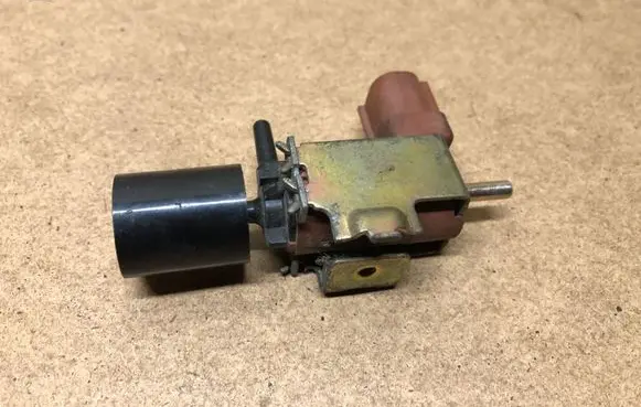 Subaru Forester SF Turbo solenoid valve 14774AA530 1846003391