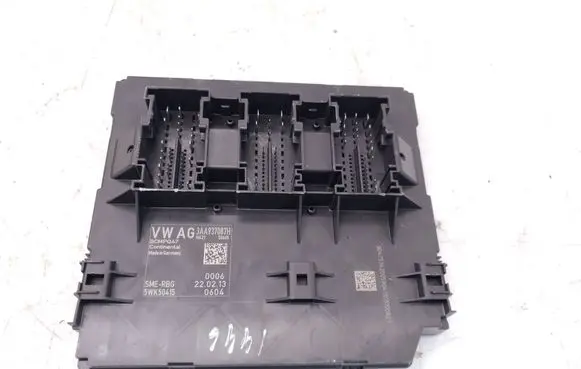 Volkswagen PASSAT B7 Comfort/convenience module 3AA937087H 5WK50415