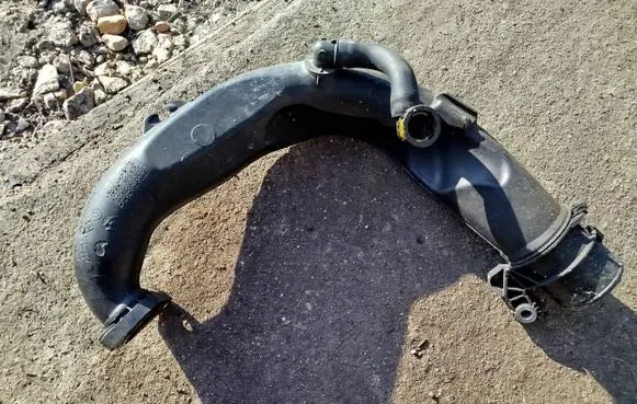 Nissan Qashqai Intercooler hose/pipe 8200645723