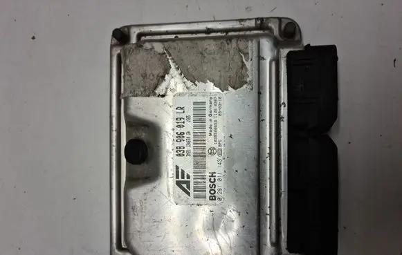 Ford Galaxy Engine control unit/module 038906019LR 0281011143