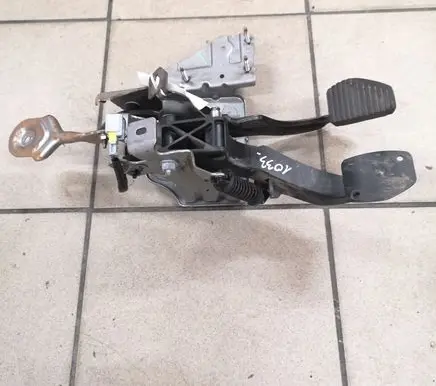 Peugeot 308 Pedal assembly 50262225