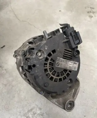 BMW 5 F10 F11 Generator/alternator 8515754 131221A FG23S058