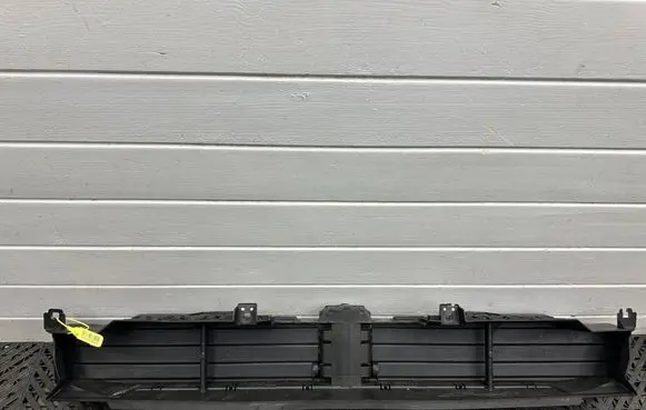 BMW iX3 G08 Radiator trim 5A22690 T459773 11215512