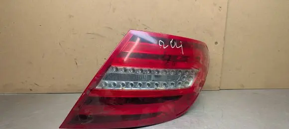 Mercedes-Benz C W204 Rear/tail lights 2048202764 601000 601002