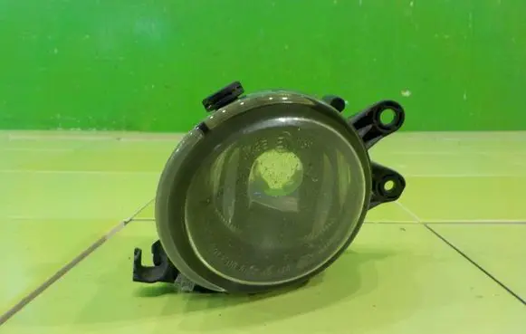 Volvo C70 Front fog light 0305065001 XP256