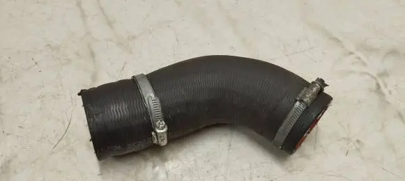 Volvo XC90 Intercooler hose/pipe 31422062