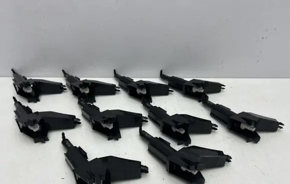 Nissan Qashqai Windshield washer spray nozzle 28612 HV00A