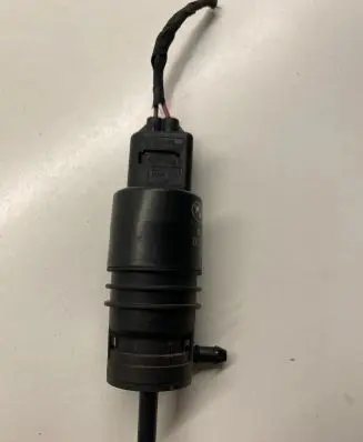 BMW 5 F10 F11 Windscreen/windshield washer pump 8362154 008017