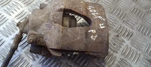 Volkswagen Golf IV Front brake caliper