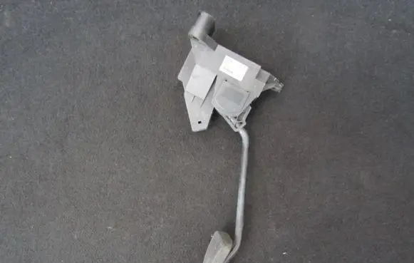 Opel Zafira A Accelerator throttle pedal 0281002299 18501140