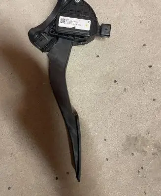 Land Rover Discovery Sport Accelerator throttle pedal FK729F836AB