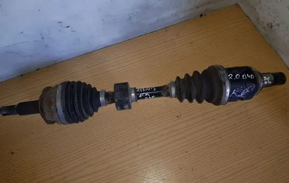 Toyota Avensis T270 Front driveshaft