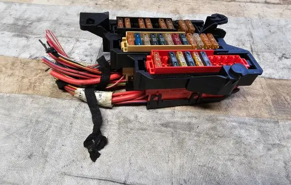 Audi A5 8T 8F Fuse module 8K0971845