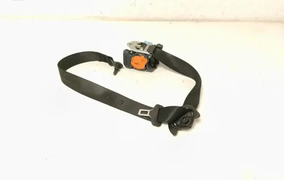 Mercedes-Benz A W176 Front seatbelt A1768602185