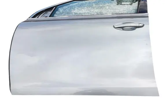 Peugeot 308 Front door 