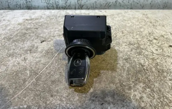 Mercedes-Benz E W212 Ignition lock A2189053501