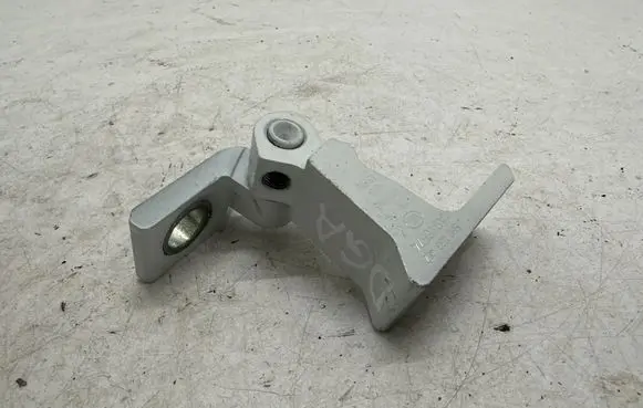 Volkswagen Golf VIII Rear door lower hinge 5H0833402