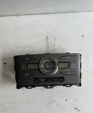 Toyota Auris 150 Climate control unit 5590002220B