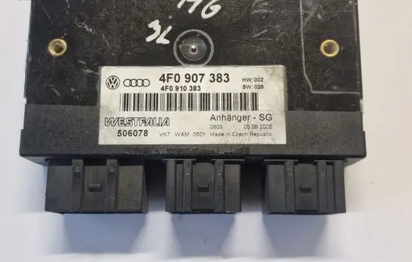 Audi A6 S6 C6 4F Tow bar trailer control unit/module 4F0907383