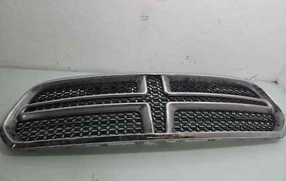 Dodge Durango III Front bumper upper radiator grill 65551