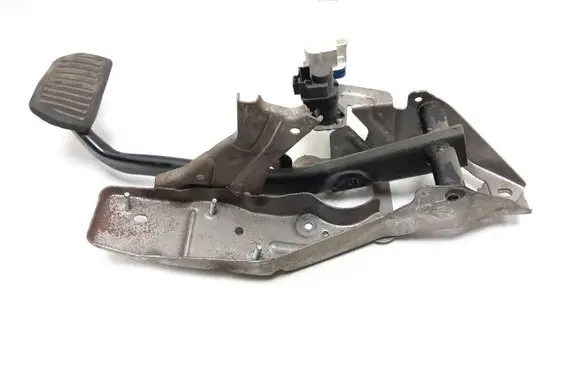 Volvo XC60 Brake pedal 8G9N2D094CE 31302093