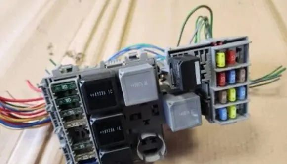 Volvo XC90 Fuse box set 8690698