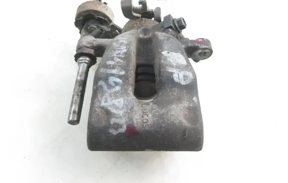 Opel Zafira A Rear brake caliper
