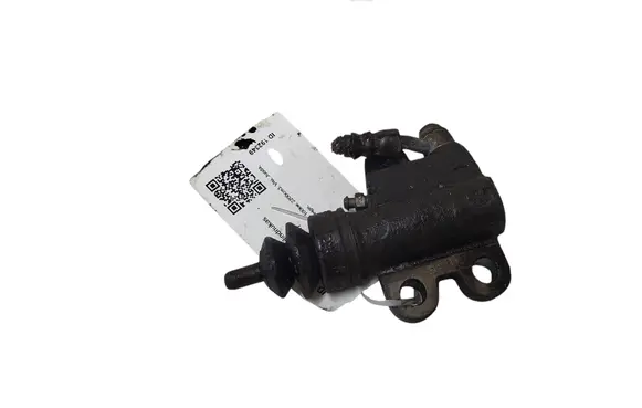 Nissan X-Trail T30 Clutch slave cylinder 