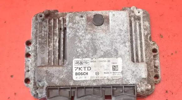 Mazda 3 I Engine control unit/module ECU 3M5A12A650JD