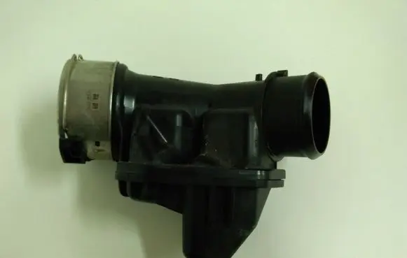 Volvo XC90 Coolant pipe/hose 31422061
