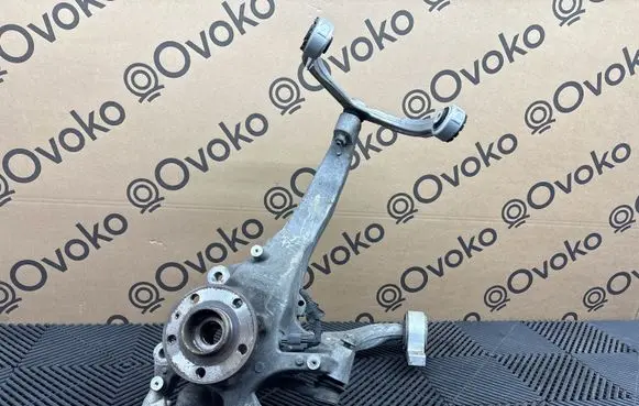 Volvo XC90 Front wheel hub spindle knuckle 31360642