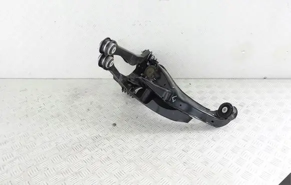 Mini One - Cooper F56 F55 Rear wheel hub spindle/knuckle 33326884693688469