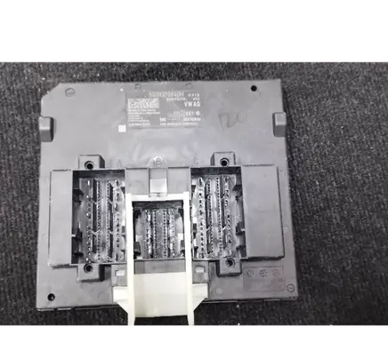Volkswagen Tiguan Other control units/modules 5Q0937084DH A3C00413306 BCMPQ37H